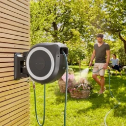GARDENA Wandslangenbox 35 RollUp XL Wit 5 GARDENA Wandslangenbox 35 RollUp XL Wit -Seren Tuin Verkoopwinkel gardena wandslangenbox 35 rollup xl wit 1619704861 1 l